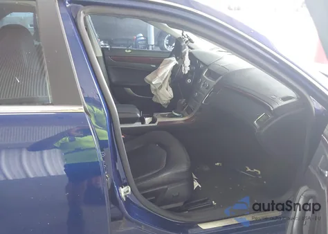 2013 Cadillac Cts Luxury z USA, uszkodzony, nr VIN 1G6DE5E59D0120084